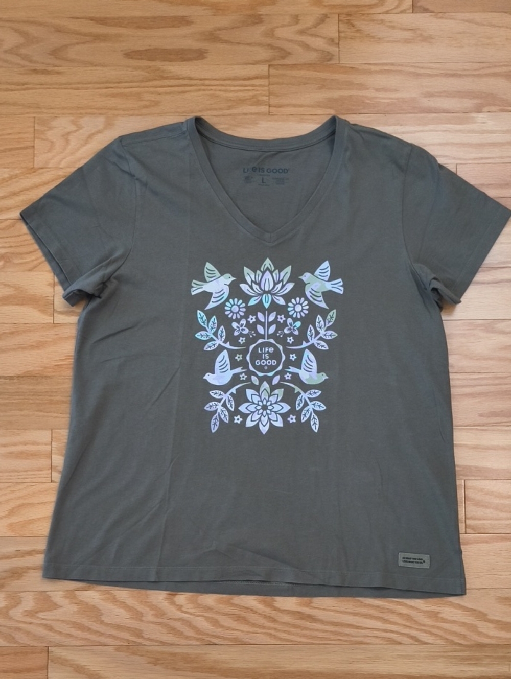 Life Is Good Olive Green V-Neck Tee Boho Floral Bird Size L NWOT